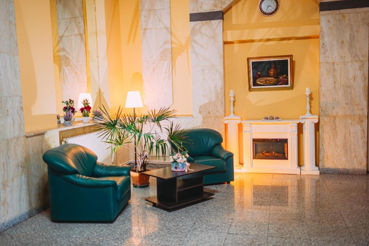 Motel Piatra Corbului Биказ Экстерьер фото